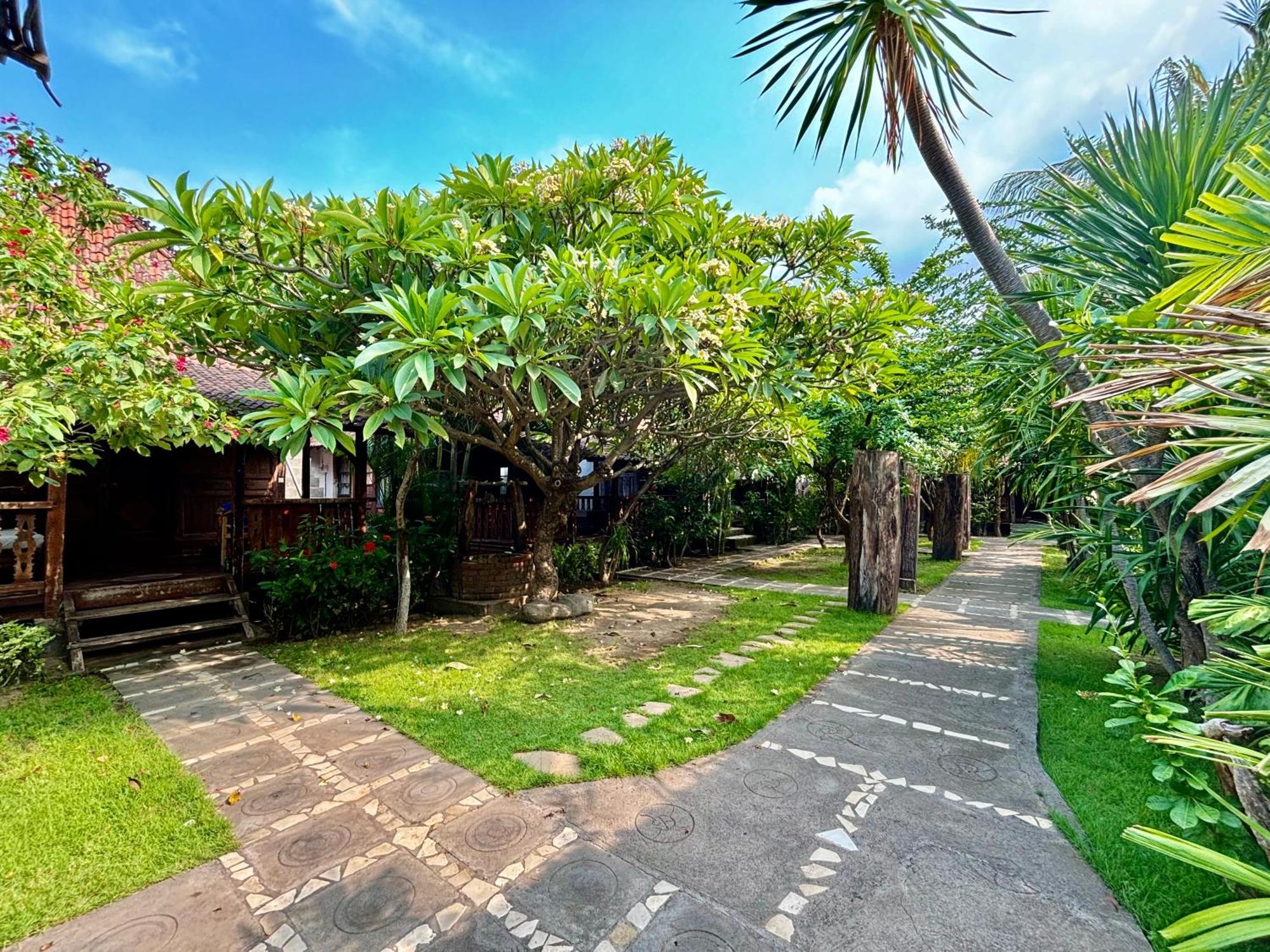 Classic Beach Villas Amed  Exterior photo