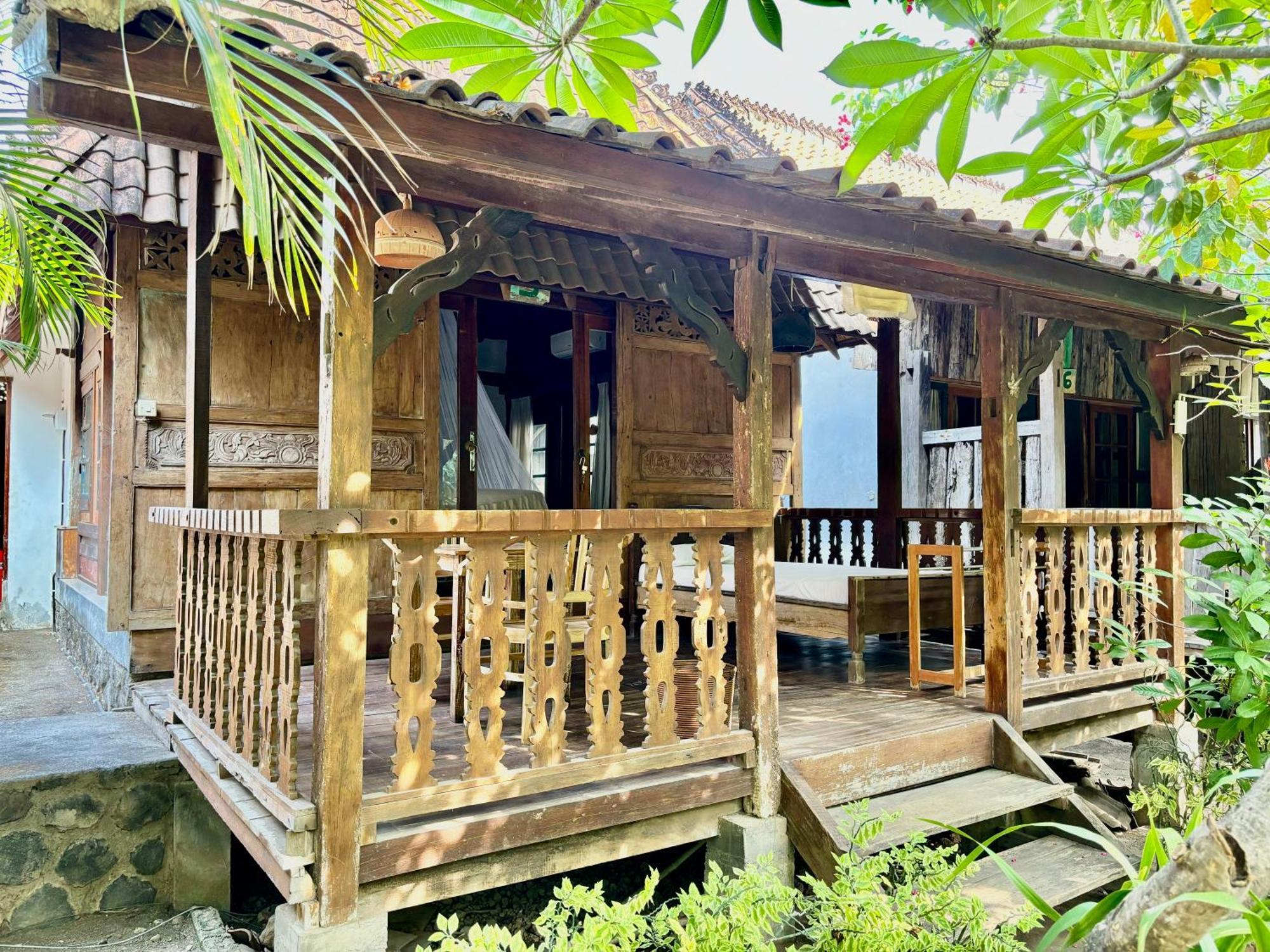 Classic Beach Villas Amed  Exterior photo