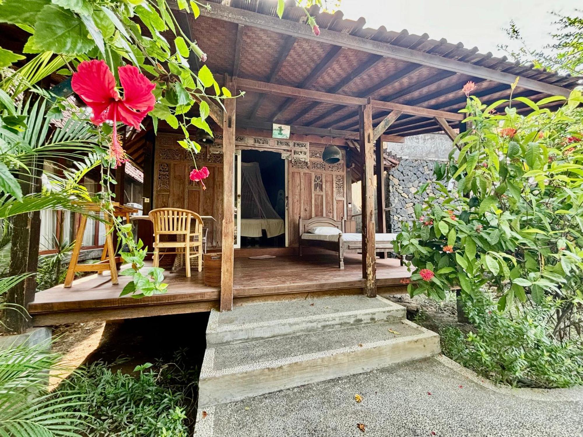 Classic Beach Villas Amed  Exterior photo