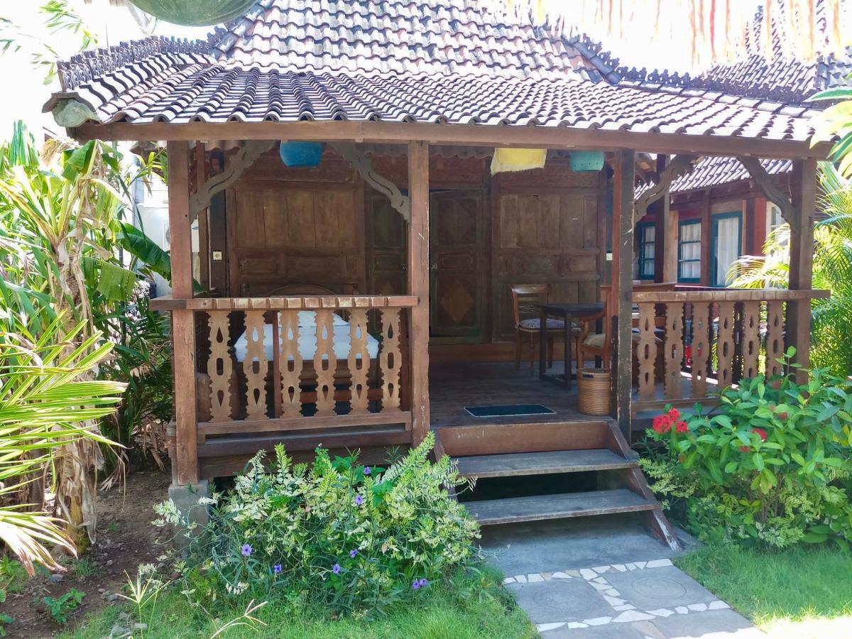 Classic Beach Villas Amed  Exterior photo